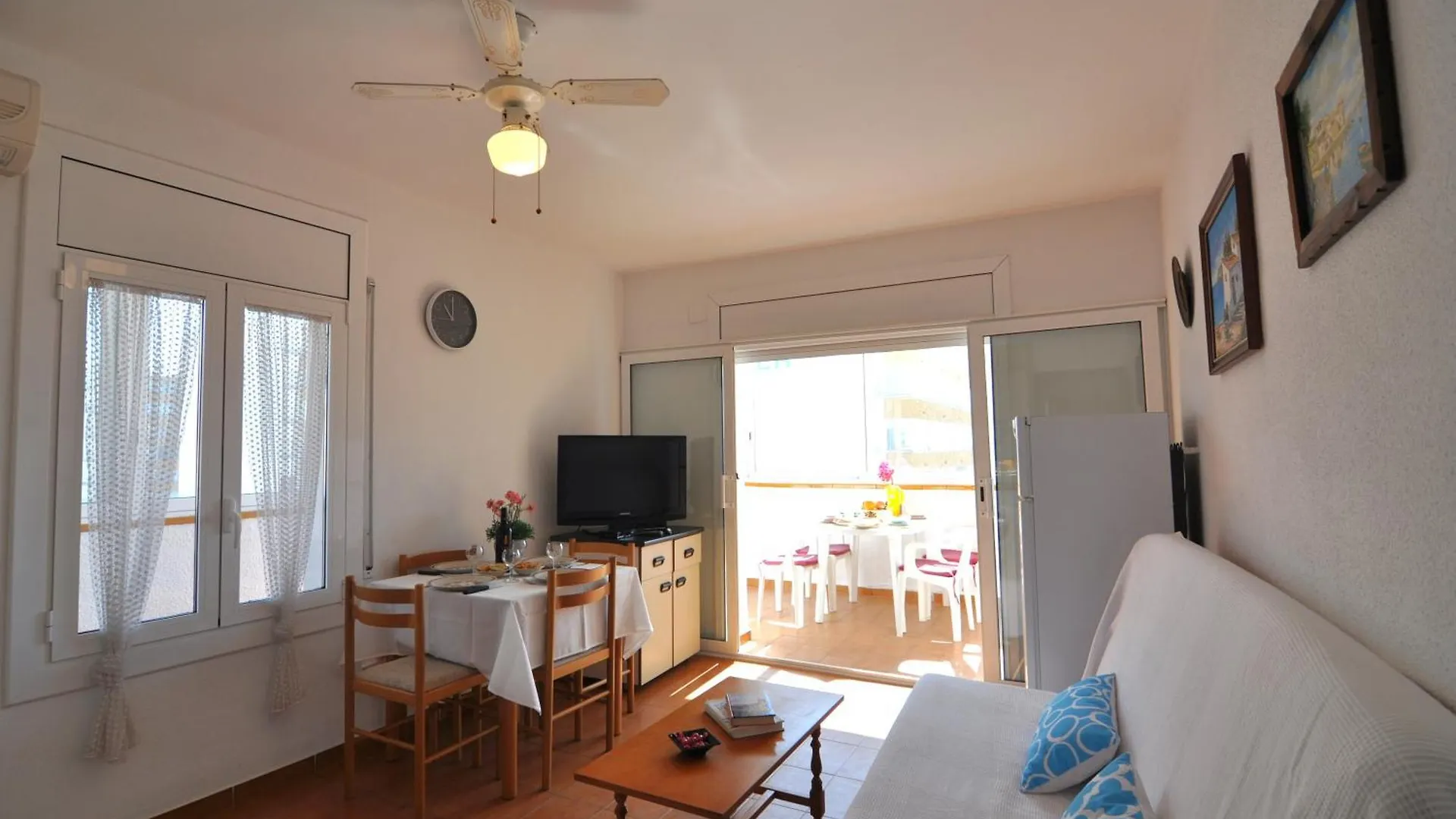 Appartement Rnet - Playa Sol - Roses Costa Brava à Santa Margarita  Espagne