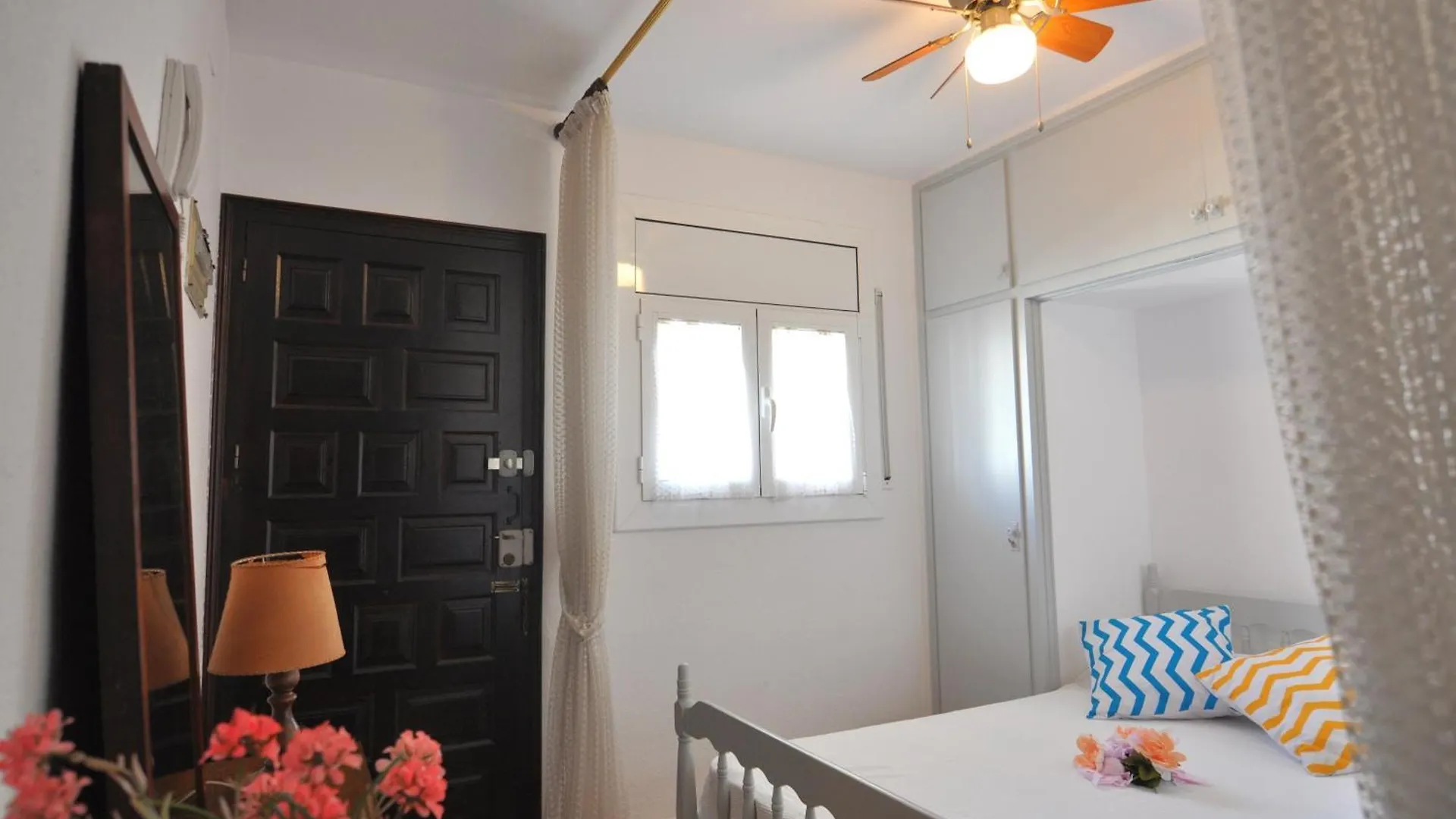 Appartement Rnet - Playa Sol - Roses Costa Brava à Santa Margarita  Espagne